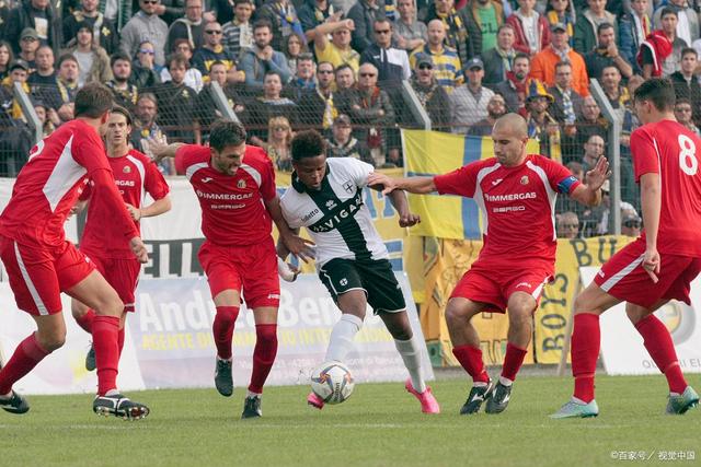 天博中国体育入口-帕尔马队主客场球衣