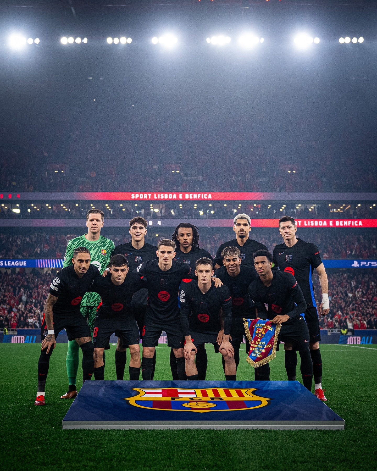 巴萨队员集训积极,备战下一场硬仗 巴萨队员集训积极,备战下一场硬仗