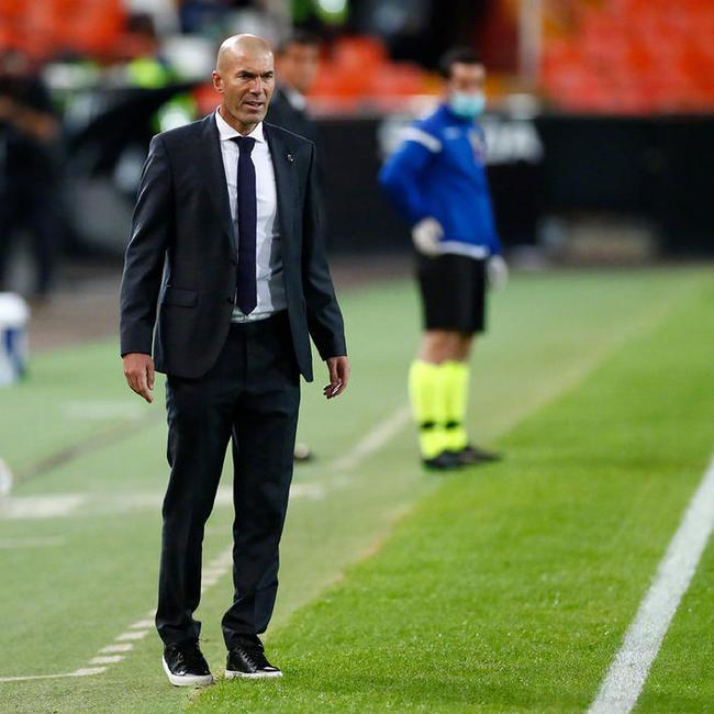 巴伦西亚斯一输球入网，大放异彩(球员巴伦西亚)